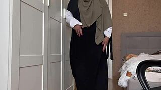syrian slut in hijab caresses her clitoris close up
