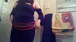 Horny slut plays with bondage