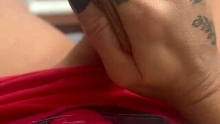 Bom dia meus amores tem coisa mais gostosa que acordar dando uma deliciosa gozada que delícia trans transex