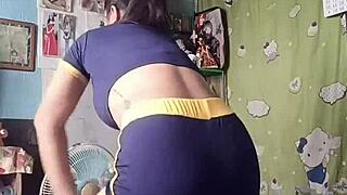 asian girl dances in tight shorts
