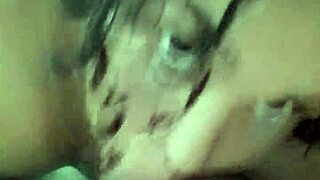 ninfeta viciada em rola veio mamar a minha pica gozei gostoso na boca dela pro corninho dela depois do trabalho vir beijar a minha porra puta safada