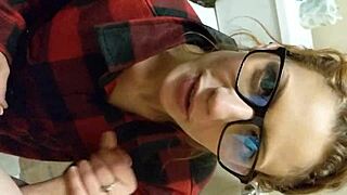 dick jonas gets hot amateur bj from that hotel slut
