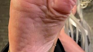 i wiggle my pretty bare toes near your face