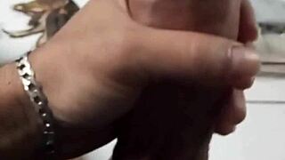 meu cacetao louco para cuspir leite 😈