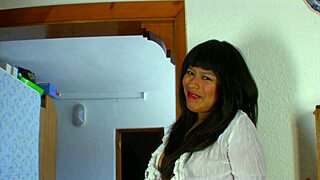 Colombian teen gets fucked and cummed in mouth
