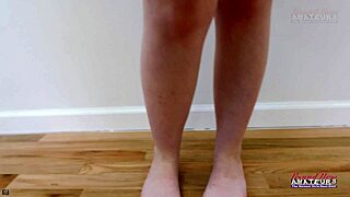 petite big tits blonde annie archer does a messy rimjob