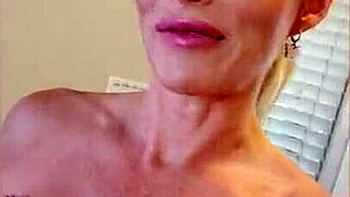 Cheating wife sucks new cock in car