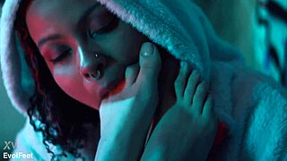 Lesbian Babe Worships Girlfriends Feet
