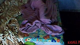 Madrasta Divide A Cama Com Enteado Enteado Veio Passar Final De Semana Em Sua Casa E Ela Tramou Para Que Tivessem Que Dividir A Cama