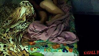 Madrasta Divide A Cama Com Enteado Enteado Veio Passar Final De Semana Em Sua Casa E Ela Tramou Para Que Tivessem Que Dividir A Cama