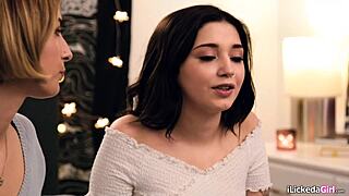 lesbian babe fucks virgin teen stepsis