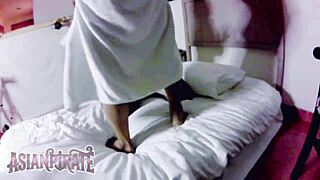 asian indo girl give me a her tight and chubby pussy trade with money super hot asian girl
