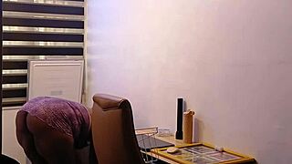 Domestic Duties With Ebony Fat Ass Babe Bending Over