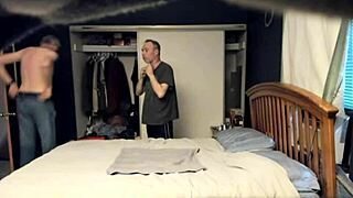 foreverman meets grindr guy for bareback anal