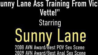 Busty blonde bombshell vicky vette finger fucks sunny lanes asshole