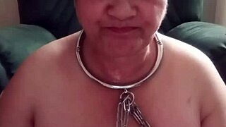 french housewife bound in toilet session